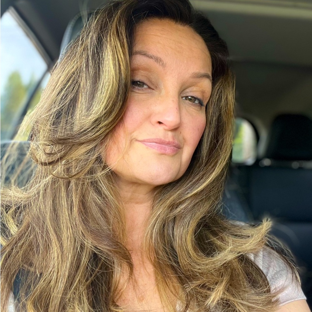 Meet your Posher, April